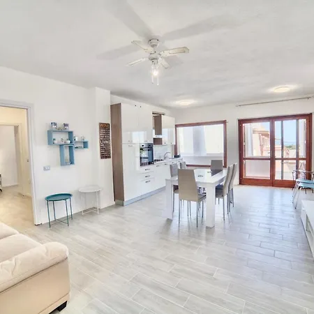 Domus Blu Apartment